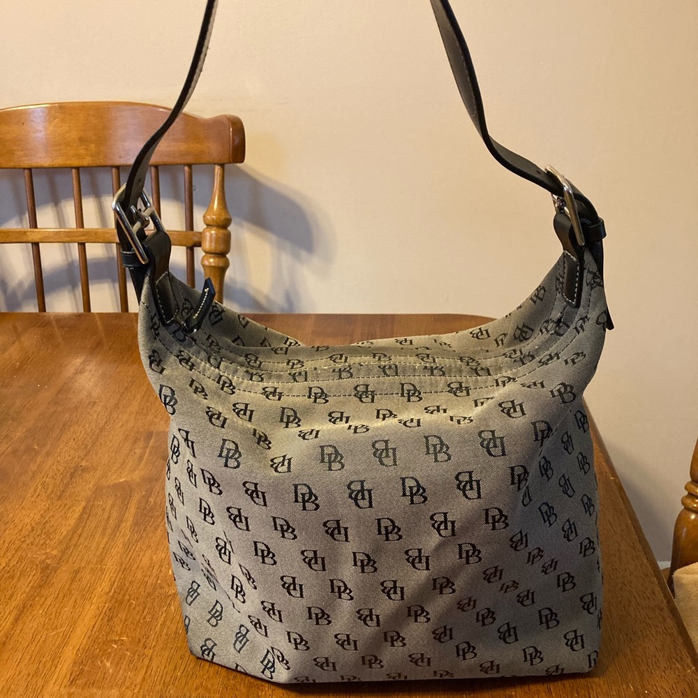 Vintage Dooney & Bourke purse